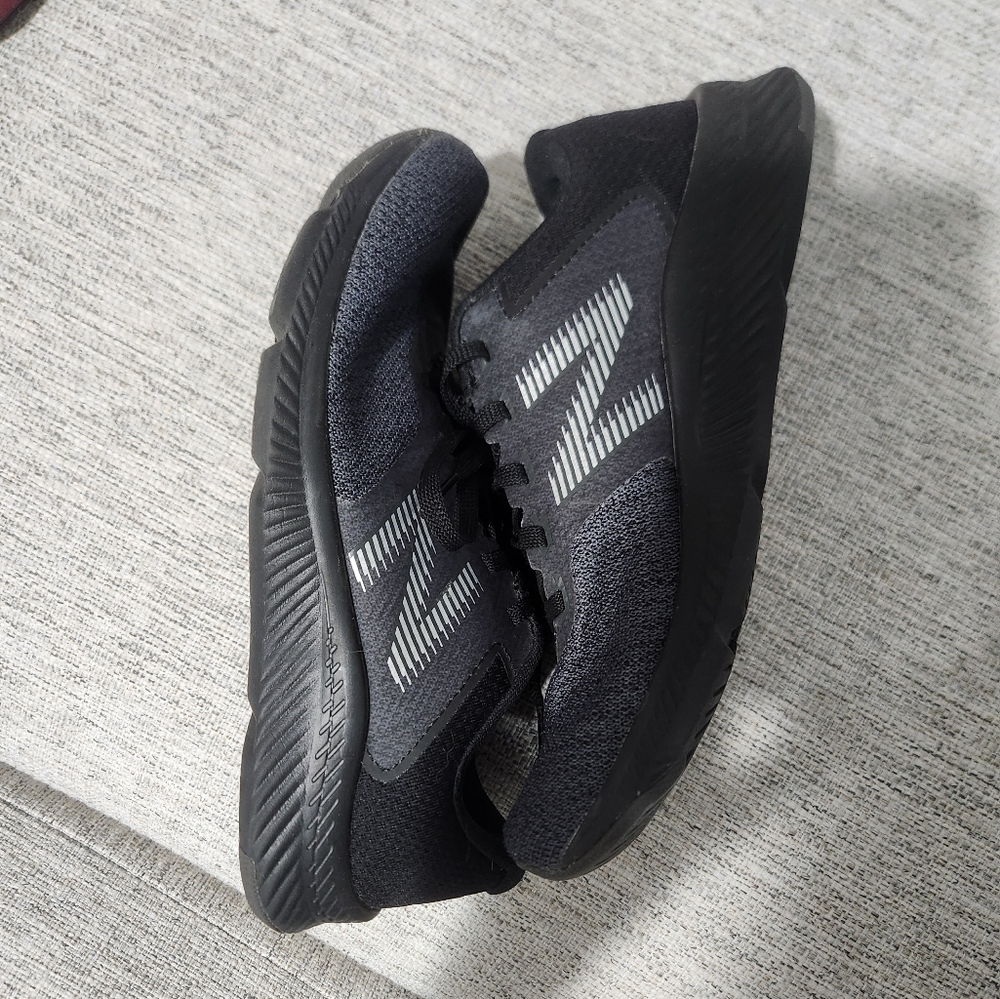 New Balance Black and Gray Sneakers